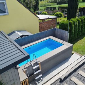 Pool Chemiespender mit Thermometer Schwimmende Chlortabletten Spender Spa Chemiespender fuer Aussen-Innenpools Spas Whirlpools Fischteiche Kunden-Foto 1