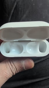 Apple AirPods Pro 2a generazione USB-C custodia di ricarica singola / ricambio originale Foto del cliente 2