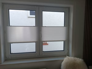 Plissee ohne Bohren,Weiß 70x130cm(BxH), Sichtschutz Faltrollo ohne Bohren Jalousie Rollos für Fenster und Tür Kunden-Foto 1