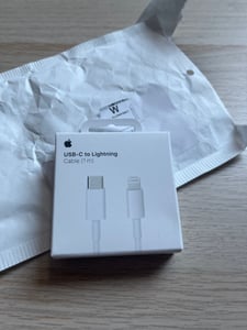 Apple iPhone USB-C vers Lightning Câble de charge USB C 1m iPhone 14 13 12 11 X Pro Max Photo du client 4