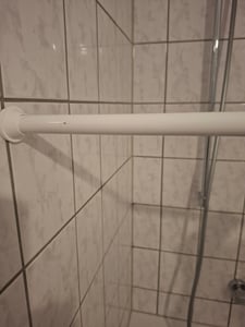 Sprchová lišta slim line 125 - 220 ALU matná Teleskopická lišta Fotografia od zákazníka č. 2