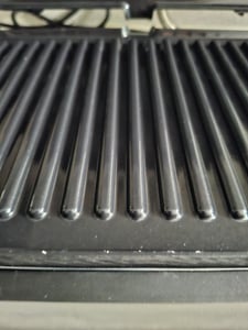 SEVERIN Grill - KG2398 - Cooking surface 30x22cm - Removable plates - Ceramic coating - 1800W Klantenfoto 2