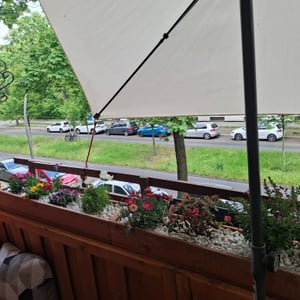 Blumenkasten aus Holz 60 cm – Pflanzkasten Balkon & Terrasse – Wetterfest imprägniert – Fertig montiert – Pflanzkübel Holz D27 Eiche Kunden-Foto 1