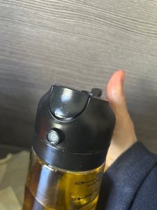 Ölsprüher mit Skala 500ML, 2-in-1-Mehrzweck, Ölsprüherflasche, Glasölflasche, Speiseölspray, geeignet für Kochen, Grillen, Backen, Heißluftfritteuse Kunden-Foto 1