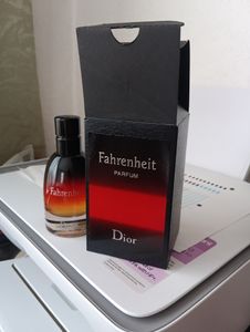 Dior J'Adore Infinissime, Frauen, 100 ml, Nicht nachfüllbare Flasche, Bergamotte, Blood orange, Jasmin, Tuberose, Canangabaum, Rose, Sandelholz Kunden-Foto 8