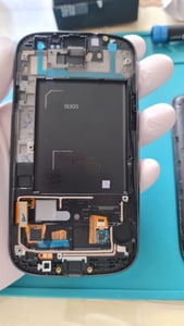 Samsung GT-i9305 Oberschale + Display Einheit Sch. Kunden-Foto 1
