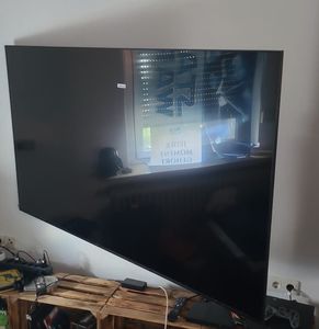 Samsung UE85U7000FU, 2,16 m (85"), 3840 x 2160 Pixel, LED, Smart-TV, WLAN, Schwarz Kunden-Foto 1