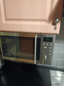 Exquisit Mikrowelle WP 700 J17-3 si | Unterbau | 700 Watt | Drehteller 25,5cm | Silber Kunden-Foto 1