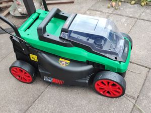 Güde Akku Rasenmäher 320/20-4 20V 4 Ah Akku 32 cm Schnittbreite mit Fangkorb Akkupack und Ladegerät 95850 Kunden-Foto 1