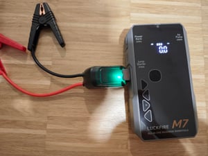 Luckfire M7 Starthilfe Powerbank mit Kompressor, 2750A 12V, 150 PSI Kunden-Foto 11