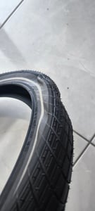 Schwalbe Big Apple-Reifen 24x2,00 (50-507) HS430 Performance RaceGuard – Draht schwarz mit Reflektoren 11100302 Kunden-Foto 3