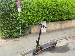 JOYOR S5 ABE- Faltbar Elektroroller - 500W Motor 48V13AH Akku 10 Zoll Reifen - Schwarz Kunden-Foto 9