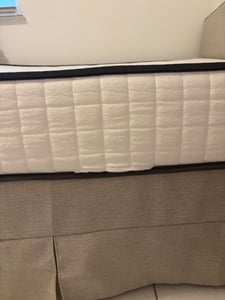 DEWINNER Matratze 160 x 200 cm, Matratze aus Memory-Schaum mit hoher Dichte, mittlere Härte, Dicke 25 cm, hypoallergen, isolierter Schlaf, 7 Zonen Kunden-Foto 11