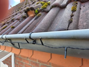 Dakgootbevestigingen voor lichtdecoraties, HOOK000017-B, 60 stuks Klantenfoto 1