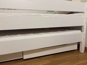Ausziehbett Felix140x70 Kinderbett mit Rausfallschutz & Lattenrost weiß 70 x 140 für Mädchen und Jungen Massivholz Kiefer Kunden-Foto 1