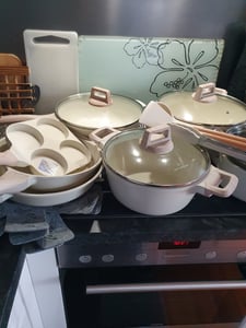 Just Perfecto JL-721: 21-teiliges Kochgeschirrset aus Granit – Beige Kunden-Foto 2