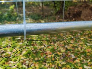 Hühnerstall 3x3x2m Hühnerhaus Kleintierstall Freilaufgehege Kleintiergehege Voliere Freigehege Hühnerkäfig Geflügelstall Verzinkter Kunden-Foto 17