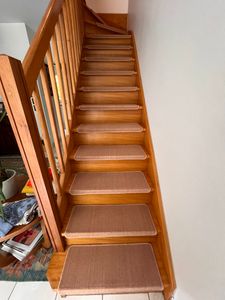 Lot de 15 tapis d'escalier Relaxdays, tapis d'escalier aux bords arrondis, dimensions : 65 x 24 cm, tapis d'escalier autocollants, beige Photo du client 1