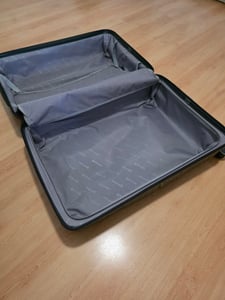 SKYCASES Travel One - 4 teiliges Hartschalenkoffer-Set Polypropylen mit Beutel - 360 Grad Rollen und Zahlenschloss - 32 L | 60 L | 98 L - Champagner Kunden-Foto 3
