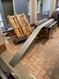 TRUTZHOLM 2x Auffahrrampe 180 cm Tragkraft 400 kg Stahl profiliert Verladerampe Rampe grau Kunden-Foto 1