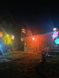 HOMCOM Aufblasbare Weihnachtsdeko mit LED-Licht, 210 cm 3er-Set Weihnachtsbaum Kunden-Foto 1