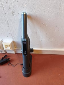 Olvy Handstaubsauger Akku beutellos, kabelloser Mini Staubsauger mit bürstenlosem Motor, inkl. Aufsätze, ideal für Auto, Sofa, Möbel & Tierhaare Kunden-Foto 1
