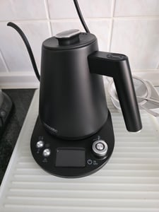Arendo Wasserkocher mit Temperatureinstellung 40° - 100 °C & Anzeige aus Edelstahl, 1,0 l, 1100 W, Teekocher Temperaturanzeige, in 5 °C-Schritten einstellbar, Warmhalten Kunden-Foto 1