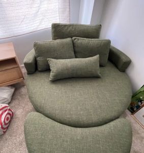 Poltrona Moderna YHL Voyura Q-MYD-2306-LIGHTGREEN Con Pouf Con Contenitore - Verde Chiaro Foto del cliente 1