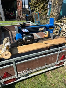 Scheppach liegend Holzspalter HL760L Brennholzspalter | elektrisch 230V | 2200W | Spaltkraft 7 Tonnen | Spaltlänge 520mm | Spaltdurchmesser 250mm Kunden-Foto 1