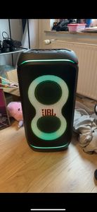 JBL Partylautsprecher, 240W RMS, Bluetooth, Lichtshow, Rollen, schwarz, 1 Stk. Kunden-Foto 5