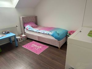 okwish Polsterbett Doppelbett 180×200cm mit Lattenrost und Kopfteil, Knopfpolsterung, Nietenpolsterung, Samt, Grau,Ohne Matratze Kunden-Foto 8