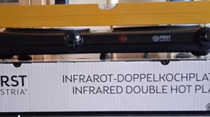 TZS First Austria - Infrarot Doppelkochplatte 2000W - 190 & 165 mm Stufenlose Einstellung & Kontrollleuchte - Glaskeramik - Überhitzungsschutz Kunden-Foto 1