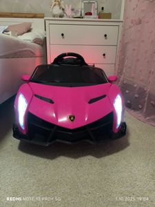 Elektryczny samochód dla dzieci COSTWAY Lamborghini, pojazd dla dzieci z pilotem zdalnego sterowania 2,4 G, reflektorami LED, klaksonem i muzyką, pojazd elektryczny 3-6 km/, elektryczny samochód dla dzieci w wieku od 3 lat (różowy) Zdjęcie produktu od klienta nr 2