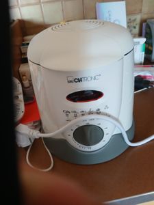 Clatronic FFR 2916, Weiß, 240 mm, 190 mm, 190 mm, 50 Hz, 230 V Kunden-Foto 1