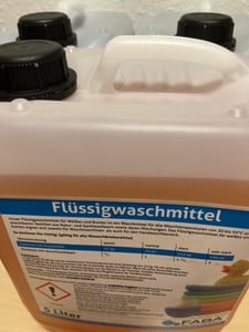 4 x 5 L Flüssigwaschmittel Konzentrat orange Universal Color GRATIS Ausgießer Kunden-Foto 1