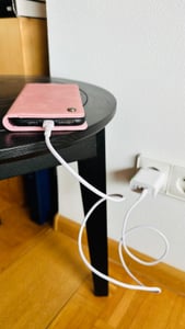 65W USB-C Schnellladegerät PD mit 3-Ports Kompaktes Netzteil Universal mit Kabel – USB Typ-C 2 Meter Kunden-Foto 2