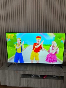Kiano | Fernseher - 43 Zoll - Smart TV - HD 43" - LED - 4K UHD - 3840 x 2160px - VIDAA - WiFi - Miracast - PVR-Recorder - Tuner DVB-T2/S2 Kunden-Foto 2