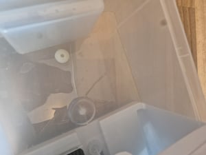 JUNG TVE25 Mobiles Klimagerät mit Wasserkühlung, leise, inkl. Fernbedienung + Timer, Kühlender Ventilator ohne Abluftschlauch, für Zimmer, kompaktes Kunden-Foto 13