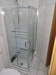 i-flair Schiebetür Duschkabine 75x80x190 cm aus teilsatiniertem 6 mm Sicherheitsglas - DK77 Kunden-Foto 1