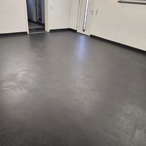 BAUFIX professional Garagenboden Spezialfarbe lichtgrau matt, 5 Liter, Beton- und Bodenfarbe Kunden-Foto 2