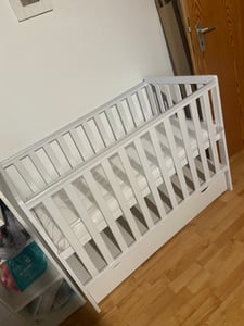 ZEE BAMBI Kaschmir Babybett 120x60 cm 2in1 mit Schublade & Schutzbarriere Klassisches Gitterbett 3-Fach Höhenverstellbar Kinderbett mit Beißschutz Kunden-Foto 1