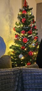 CASARIA® Weihnachtsbaum künstlich 150 cm Lichterkette 100 LED Tannenbaum mit Beleuchtung wie echt Stecksystem dichte Spitzen stabil schwer entflammbar Kunden-Foto 2
