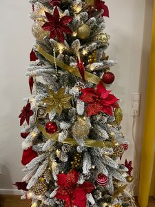 Yorbay 210cm Künstlicher Weihnachtsbaum Slim mit Beleuchtung LED Tannenbaum für Weihnachten-Dekoration, Schneebeflockt, Schmal, Weiß Kunden-Foto 6