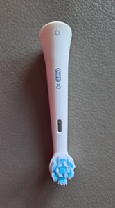 Nasaditeľné kefky Oral-B iO Gentle Cleaning 6 FFU Fotografia od zákazníka č. 1