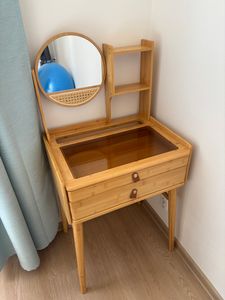 Tavolo da trucco COSTWAY in bambù, tavolo cosmetico con specchio e 2 cassetti e piano in vetro, tavolo da trucco, 60x46,5x122cm Foto del cliente 1