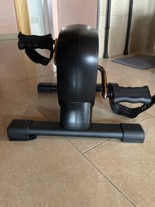 Neu Tretmann Basic Pedaltrainer Set -extra standfest & leise- inkl. Befestigungsband -DEKRA - Beintrainer für Senioren Heimtrainer Mini Bike Kunden-Foto 1
