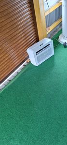 MEDION P502 Smarte Split Klimaanlage (für Wohnwagen Wohnmobil Camping Boot Bus Camper Caravan Mobilheim, inkl. Montagekit, 5000 BTU, Kühlen Entfeuchten und Ventilieren, Schlafmodus, MD37735) Kunden-Foto 1