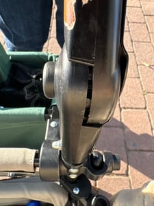 Miweba Bollerwagen MB-20 faltbar | Transportwagen mit Dach - Handwagen - Transportkarre - Hartgummireifen - mit Anschnall-Gurt - bis 100 kg (Grau) Kunden-Foto 3