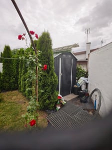 Outsunny Gerätehaus Stahl 4㎡ Gartenschrank mit Fenster Gartenhaus 259x172x222 cm Kunden-Foto 2