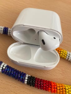 Apple AirPods links Ersatz Ohrstück (3. Gen.) nur linker AirPod 3 einzeln Original Apple Produkt inkl. KingsofCards Hilfevideo Kunden-Foto 2